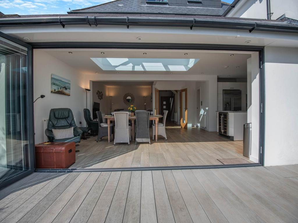 6 wickfield bi-foldi