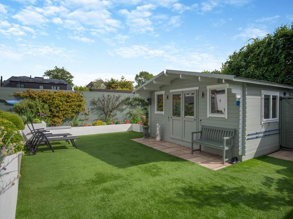 6 wickfield garden m