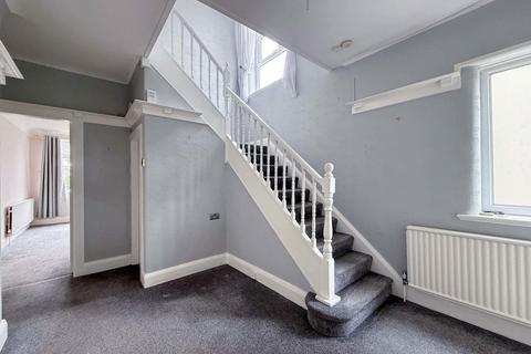 4 bedroom detached house for sale, Lynton Road, Southport PR8