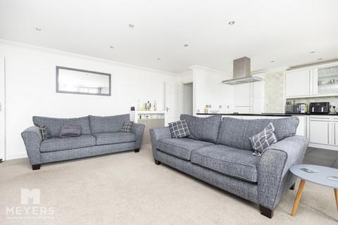 2 bedroom flat to rent, Sea Road, Bournemouth, BH5 1