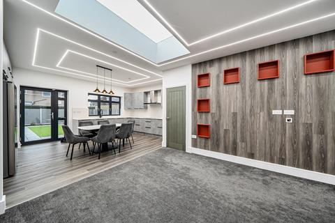 5 bedroom end of terrace house for sale, Malvern Gardens, Harrow HA3