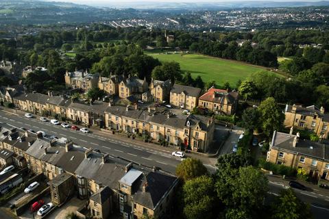 5 bedroom terraced house for sale, Trinity Street, Huddersfield HD1