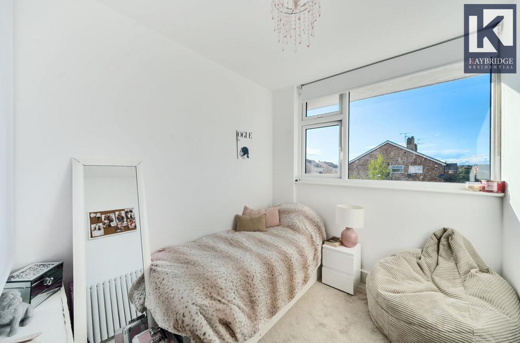 Poplar Crescent, Epsom - KT19 9 ER