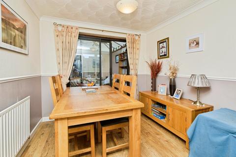 4 bedroom detached house for sale, Palmer Close, Branston, Burton-On-Trent