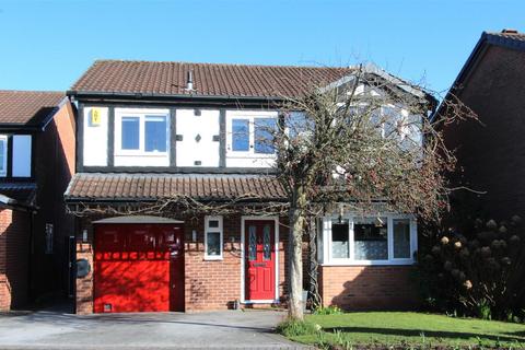 4 bedroom detached house for sale, Penmark Close, Callands, Warrington