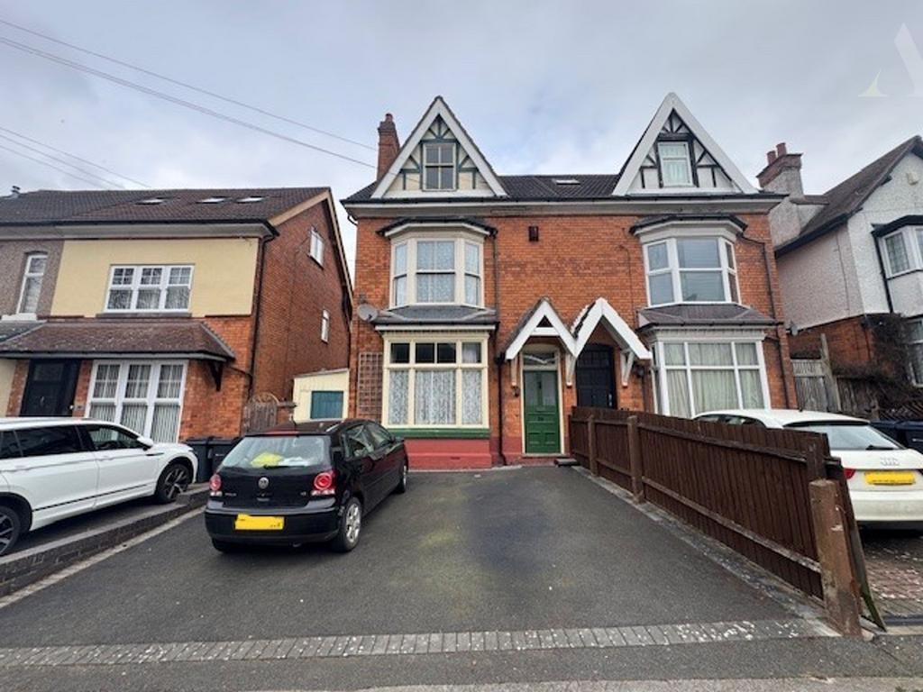 28 Vicarage Road Frontage.jpeg