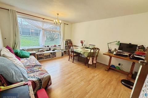 undefined, Chad Valley Close, Harborne, Birmingham, B17 9LN