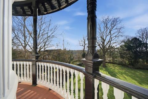 2 bedroom flat for sale, 15 Newton Park Place, Chislehurst, Kent, BR7