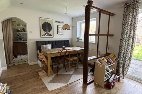 undefined, Silverlands Close, Birmingham B28