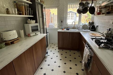 undefined, Silverlands Close, Birmingham B28