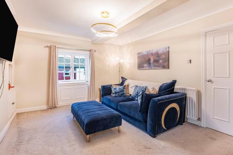2 bedroom flat for sale, Beacon Court, Gaia Lane, Lichfield.