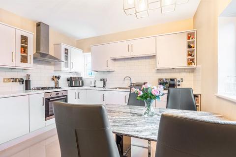 2 bedroom flat for sale, Beacon Court, Gaia Lane, Lichfield.