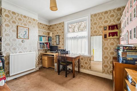 4 bedroom semi-detached house for sale, Harrow