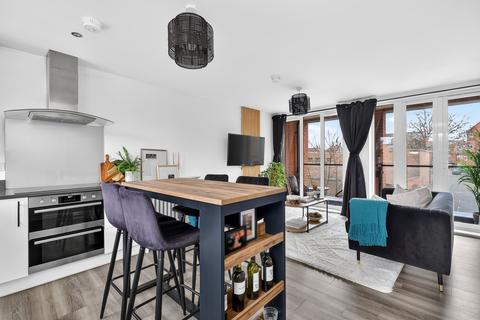 2 bedroom flat for sale, Wokingham RG40