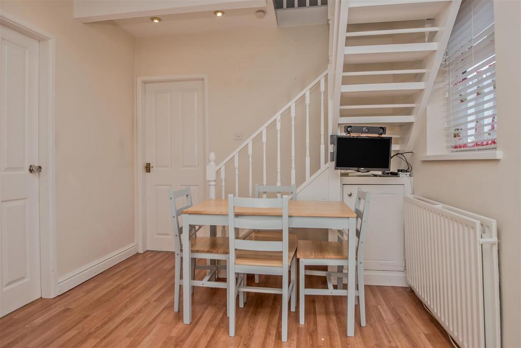 Entrance Hall. Open To Dining Area:.