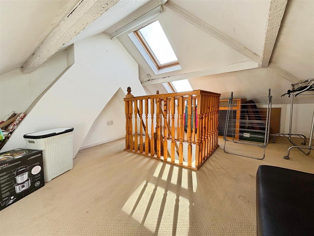 Loft Room/Occasional Bedroom