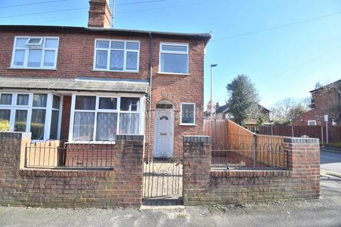 3 bedroom end of terrace house to rent, Wantage Road, Reading