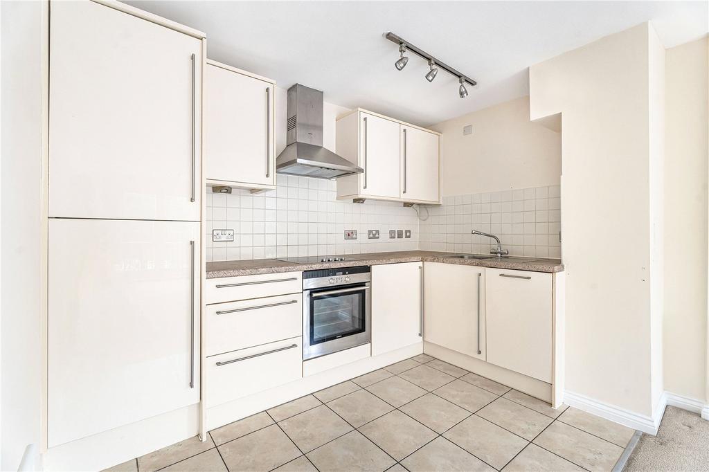 Apartment in Bedford - View 3