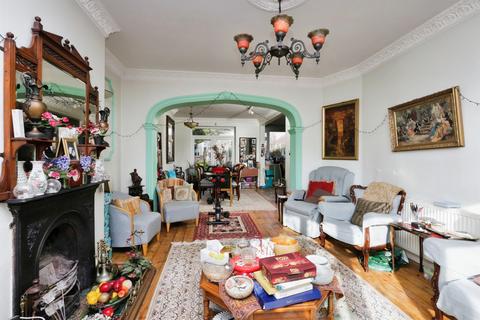 4 bedroom detached house for sale, Ashburnham Road, Eastbourne