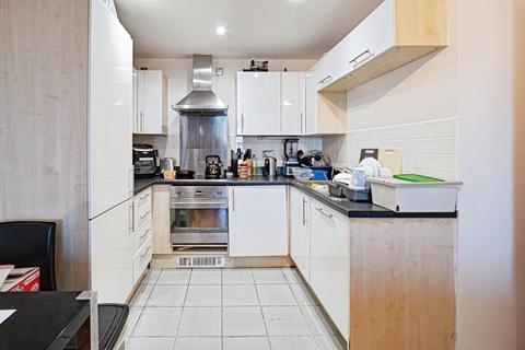 2 bedroom flat for sale, Dock Street, Hull