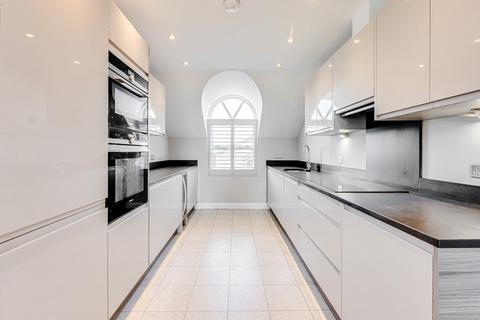 undefined, Thorpe Hall Avenue, Southend-on-sea, SS1
