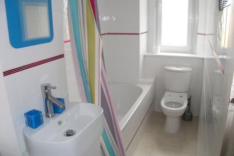 1 bedroom flat to rent, Robertson Avenue, Edinburgh, EH11