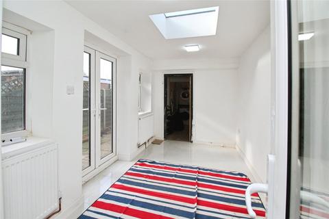 3 bedroom terraced house for sale, Stuart Close, Bletchley, Milton Keynes