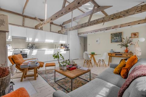 1 bedroom apartment to rent, Cleveland Street, London W1T
