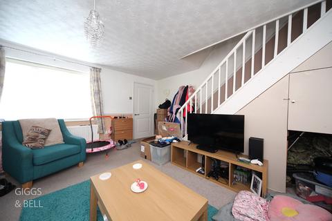 3 bedroom end of terrace house for sale, Renshaw Close, Luton, Bedfordshire, LU2