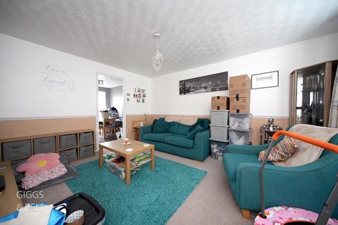 3 bedroom end of terrace house for sale, Renshaw Close, Luton, Bedfordshire, LU2