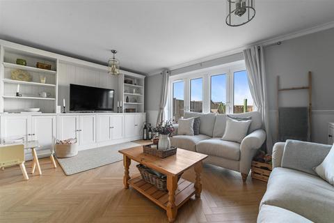 2 bedroom terraced house for sale, Poppy Field, Brantham