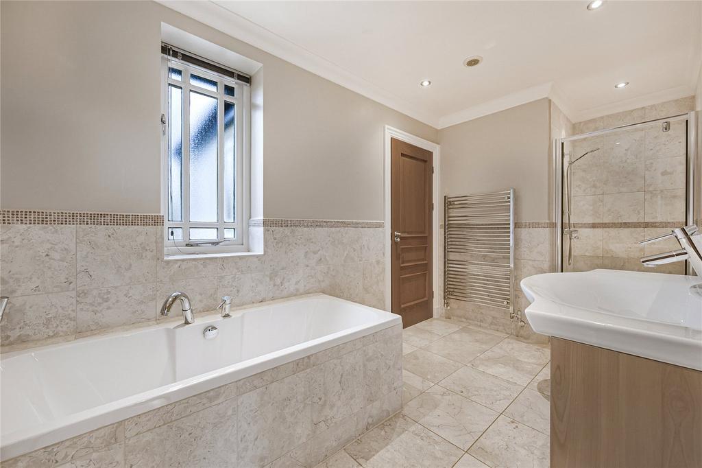 Jack &amp; Jill Bathroom