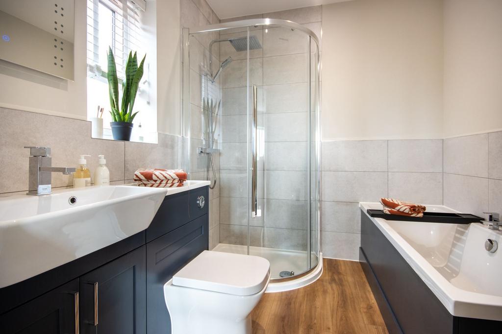 Main ensuite image from show home