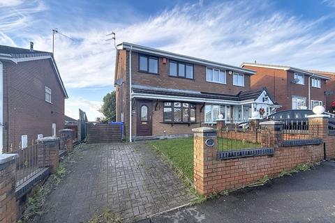 3 bedroom semi-detached house to rent, Neath Close, Stoke-on-Trent