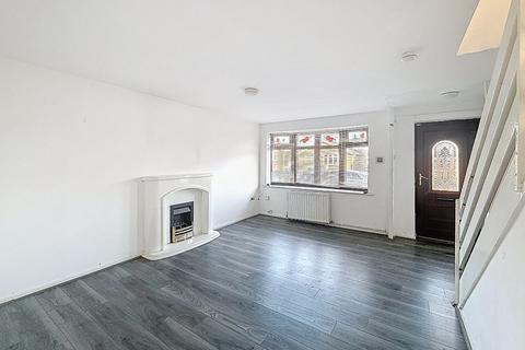 3 bedroom semi-detached house to rent, Neath Close, Stoke-on-Trent