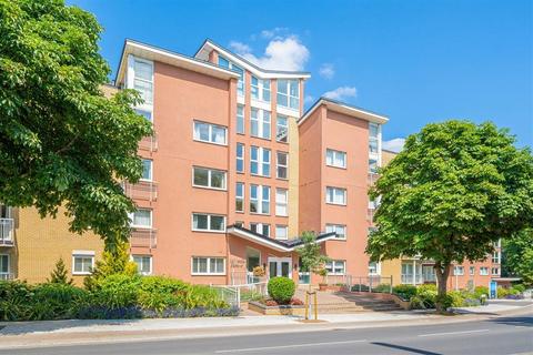 undefined, Twickenham Road, Teddington TW11