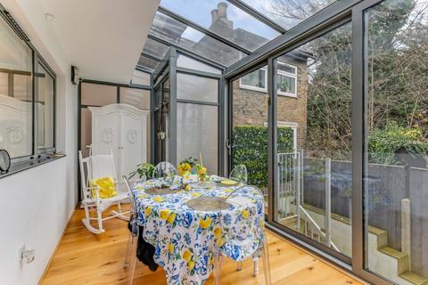 4 bedroom terraced house to rent, Ridge Road, Childs Hill, NW2
