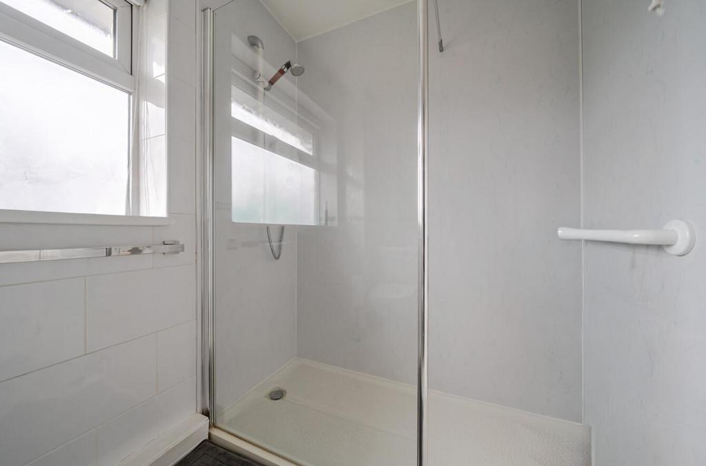 Shower.jpg