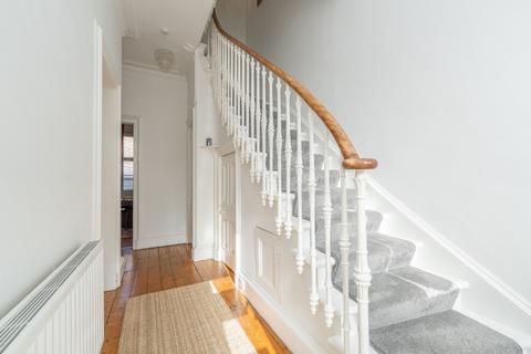 3 bedroom terraced house to rent, Cambridge Avenue, Leith, Edinburgh, EH6