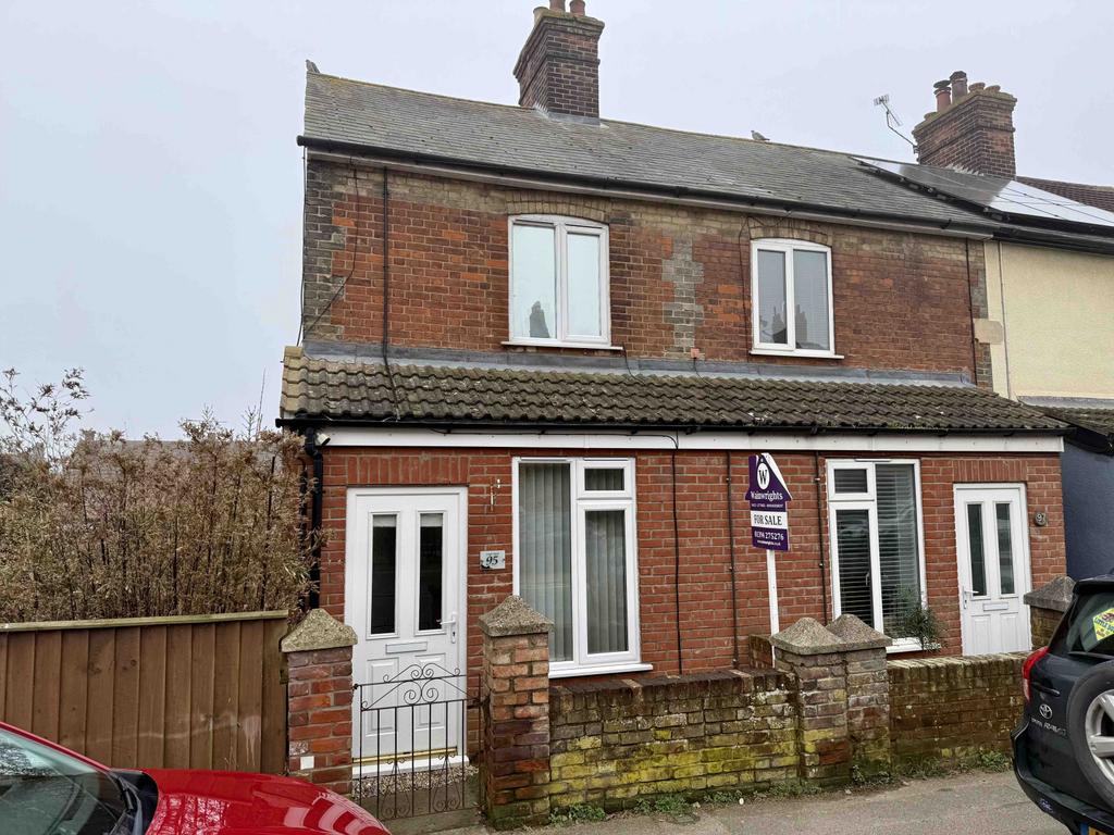 2 Bedroom End Terrace House For Sale