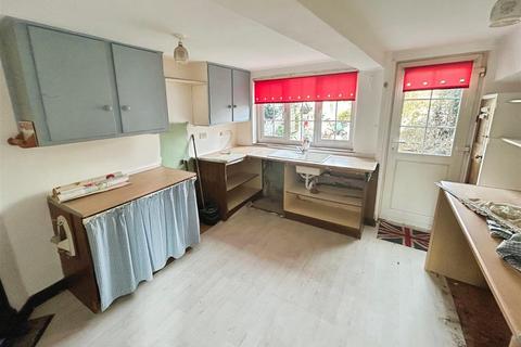 2 bedroom terraced house to rent, Bank Street, Herne Bay