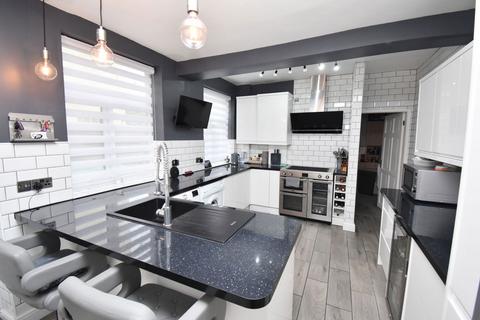 4 bedroom terraced house for sale, Eric Street, Widnes, WA8 6QP