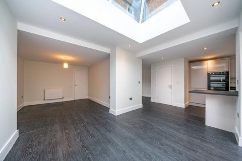 4 bedroom terraced house for sale, Heathfield Close, Caddington, LU1