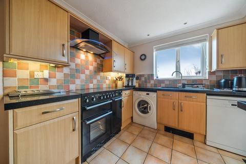 4 bedroom detached house for sale, Langdale Road,  Thame,  OX9