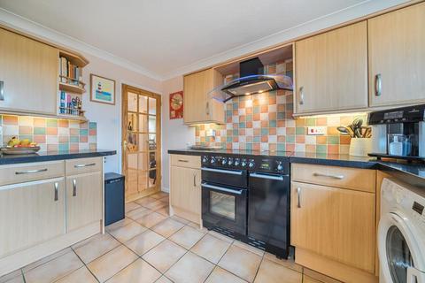 4 bedroom detached house for sale, Langdale Road,  Thame,  OX9