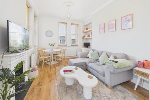 2 bedroom flat for sale, Torrs Park, Ilfracombe EX34