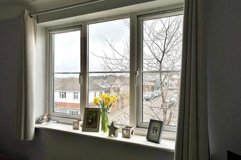2 bedroom apartment for sale, Albert Road, Parkstone , Poole, BH12