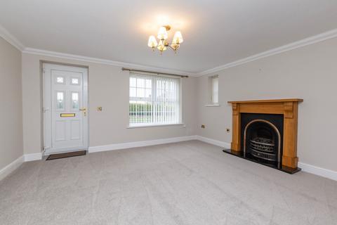 3 bedroom end of terrace house to rent, Iveston Lane, Consett DH8