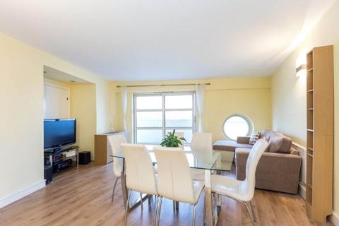 2 bedroom apartment to rent, Westferry Road, London, E14