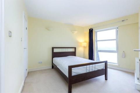 2 bedroom apartment to rent, Westferry Road, London, E14